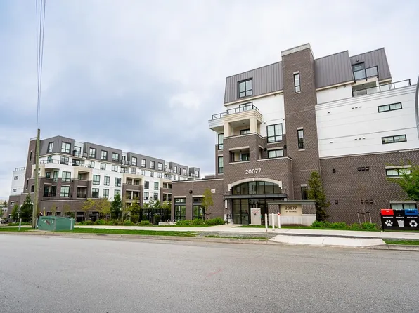 20077 84th Ave #501, Langley, BC V2Y 1Z4