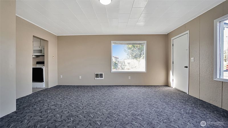 5th image of 511 S West Boulevard