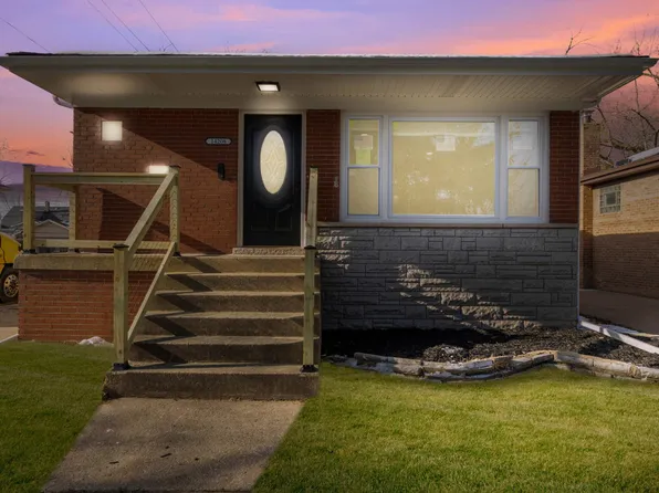 14208 Ingleside Ave, Dolton, IL 60419