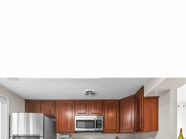 59 Brassie Ct, Montgomery Village, MD 20886
