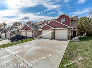 8338 N Spruce Ave, Kansas City, MO 64119