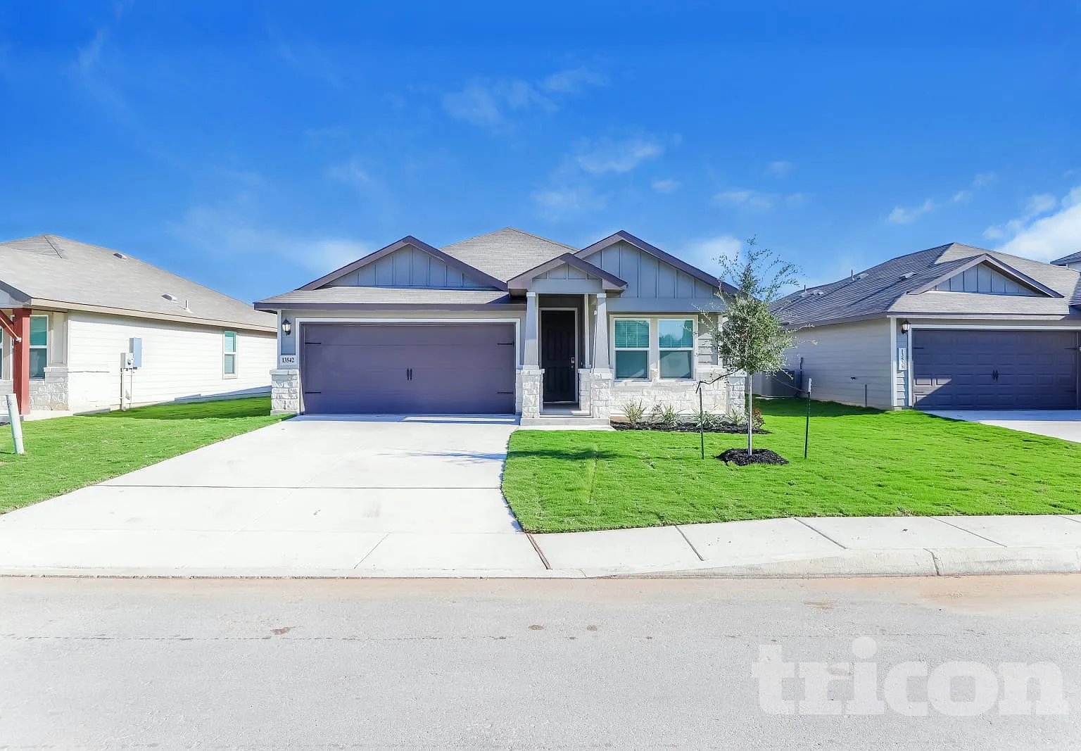 13542 Paxton Boulevard Saint Hedwig TX — Photo 1