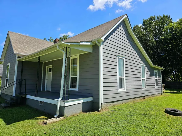 306 Broadway Ave, Dyersburg, TN 38024