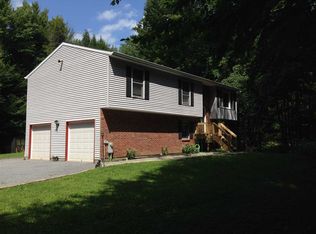 2 Cedar Run, Gansevoort, NY 12831