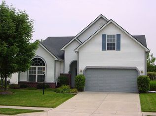 5857 Lost Oaks Dr, Carmel, IN