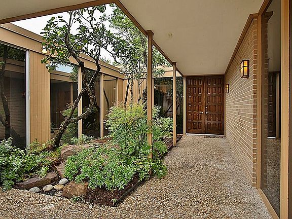 2nd image of 5302 Braesheather Dr
