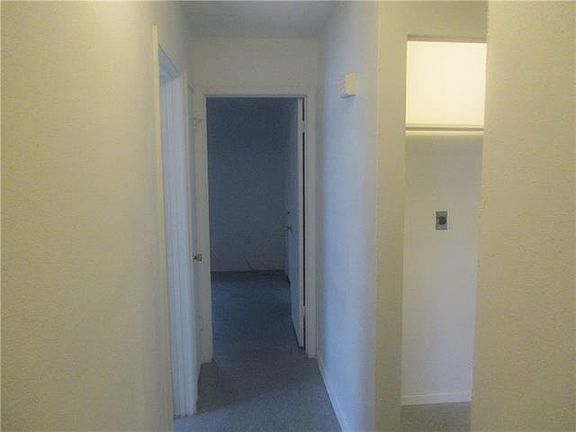 5th image of 13010 Maple Wood Dr