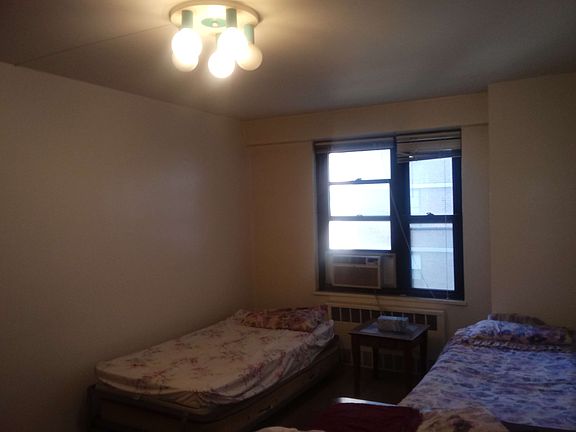 5th image of 417 Grand St Unit F606