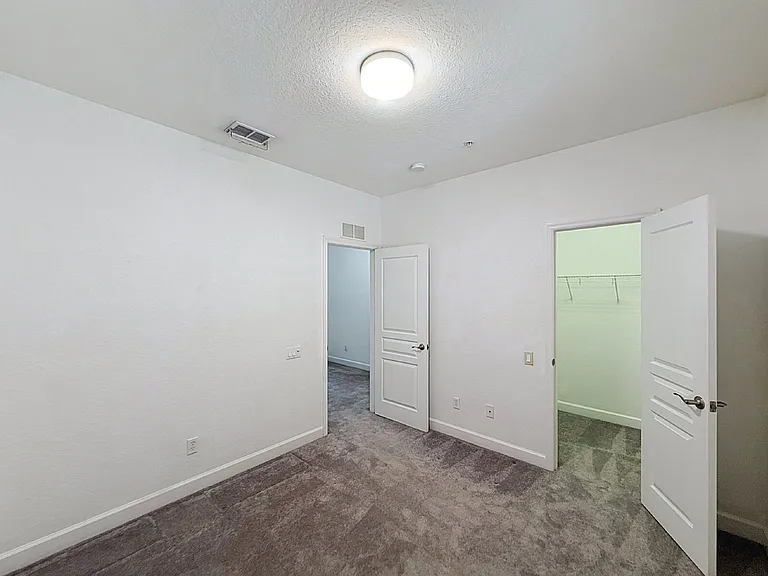2931 Metro Sevilla Dr #103 — Photo 16