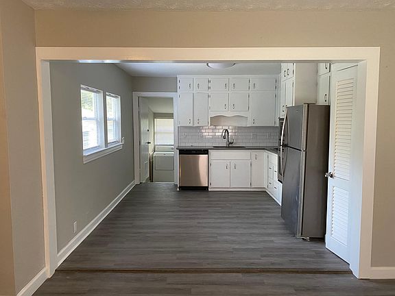 2nd image of 2749 Forest Blvd