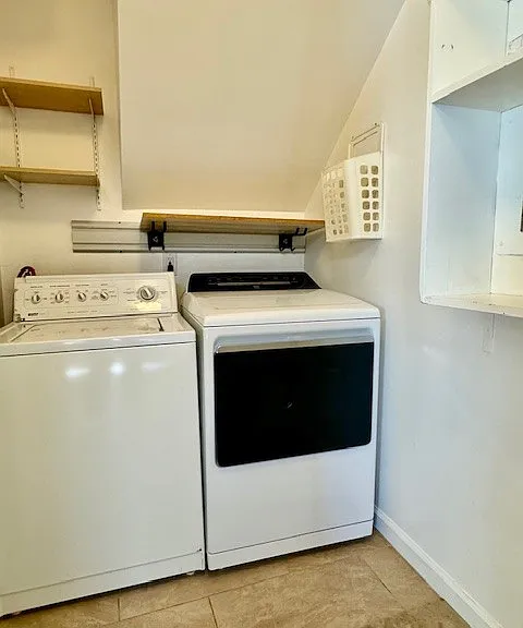 1745 Countrywood Ct — Photo 20