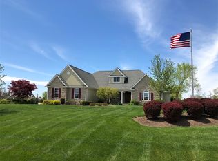 1985 Buckeye Field Ct, Lebanon, OH 45036