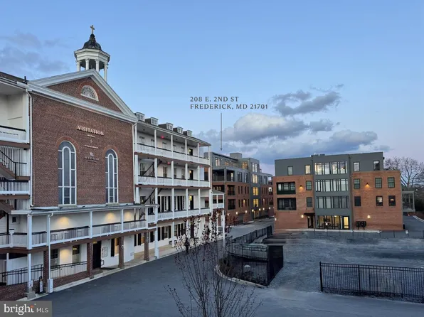 208 2nd St E #202, Frederick, MD 21701