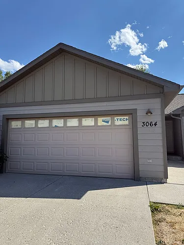 3064 Oliver St Photo 1