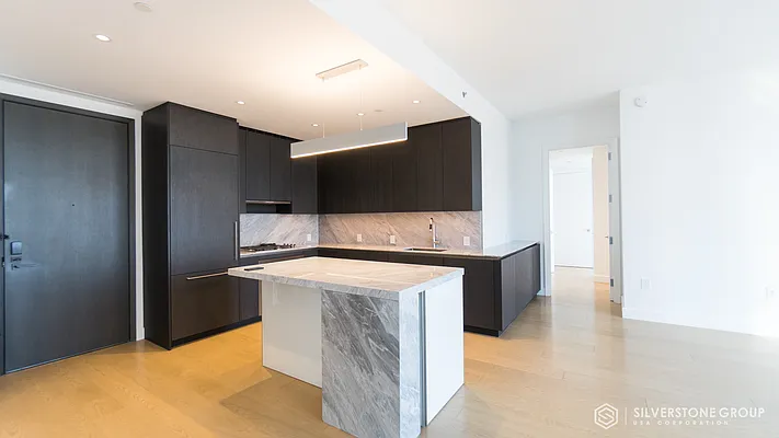 Rented by Silverstone Group USA Corp. | media 4