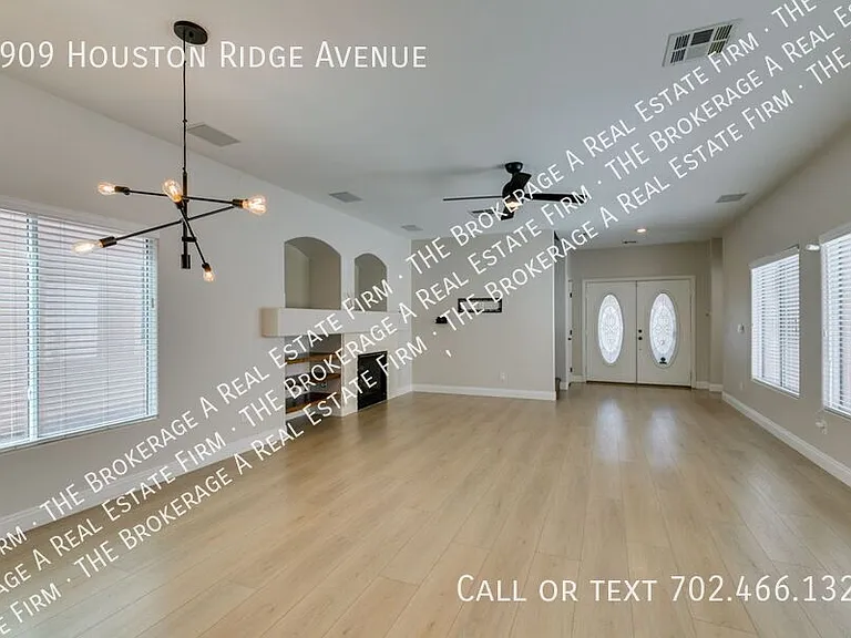 8909 Houston Ridge Ave — Photo 16