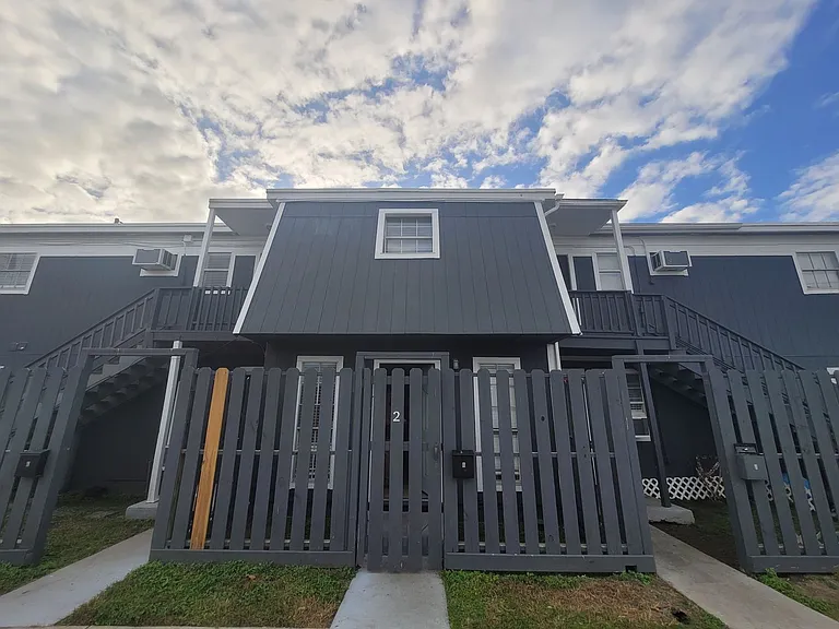 2801 Avenue M — Photo 1