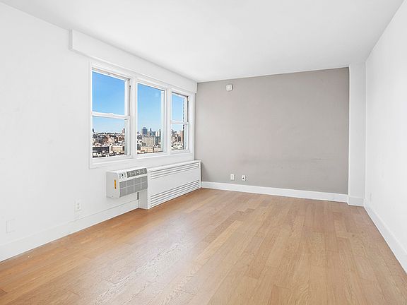 2nd image of 30 W 141st St #B5