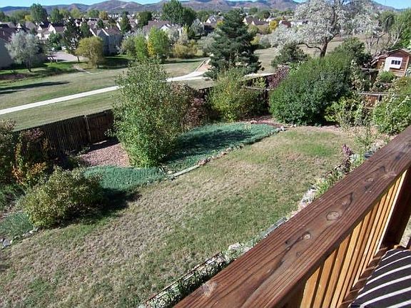 Terraced yard opens to pa