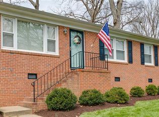 122 Heppel Rd, North Chesterfield, VA 23236