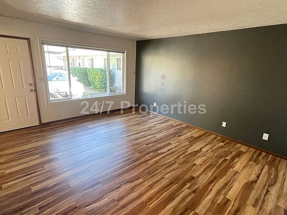 4th image of 2289 Willamette Falls Dr #2289