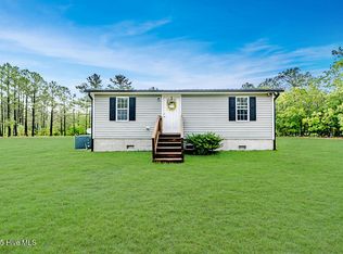 988 Nighthawk Loop, Aberdeen, NC 28315