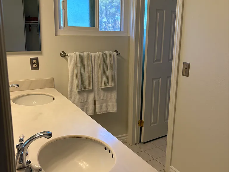 4292 Silverado Dr — Photo 8