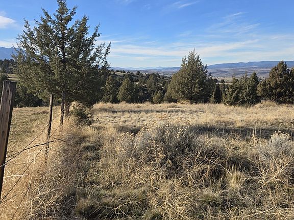 3rd image of Laycock Creek Rd