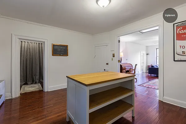 Rented by Triplemint | media 13