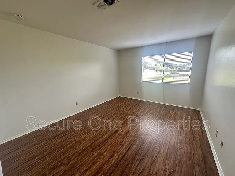 86 Maegan Pl #5 — Photo 12