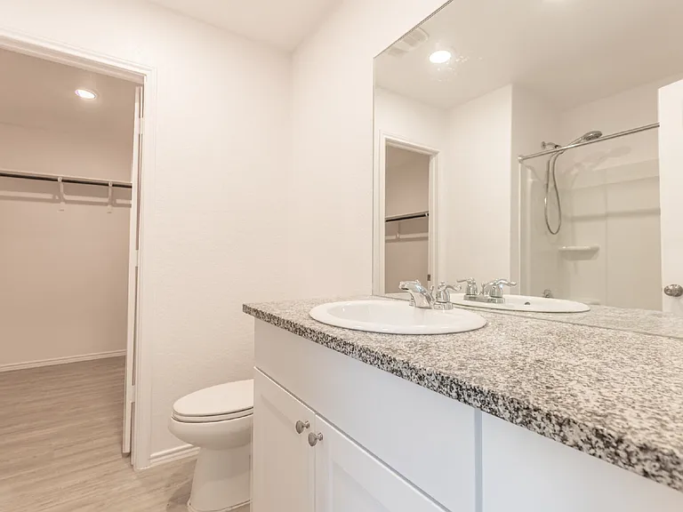 2807 Ruby Xing — Photo 22