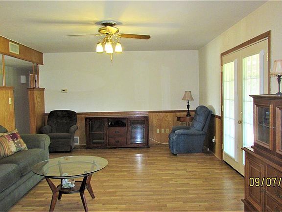 3rd image of 4114 Lenore Dr