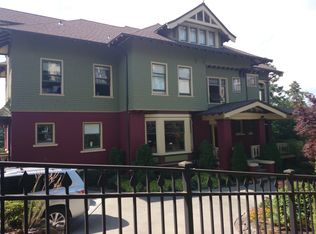 103 Highland Dr, Seattle, WA 98109