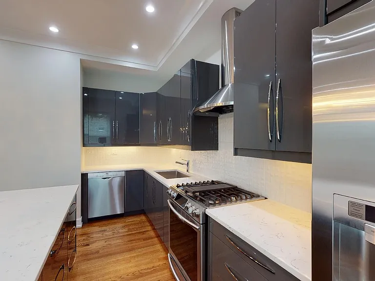 3967 S Drexel Blvd — Photo 11