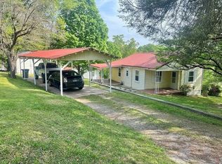 1002 Colerain St, La Fayette, GA 30728