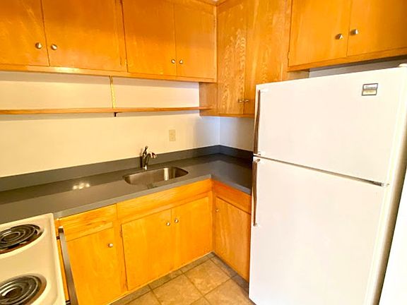 2nd image of 2311 Carlmont Dr #12
