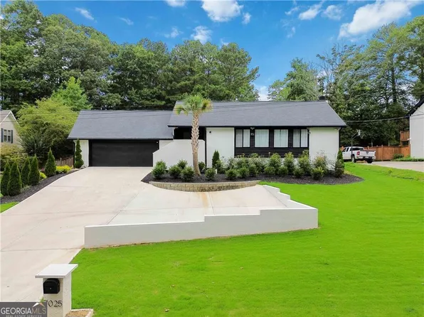 7025 Northgreen Dr, Sandy Springs, GA 30328