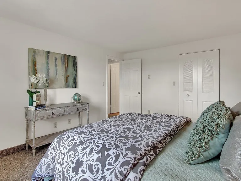 Apartments at Waterford — Photo 41