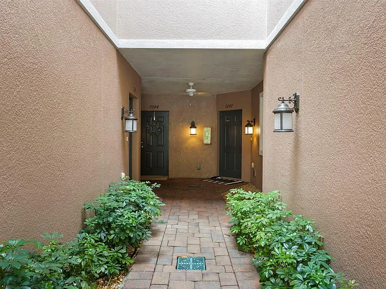 7244 Hamilton Rd #7244 — Photo 2