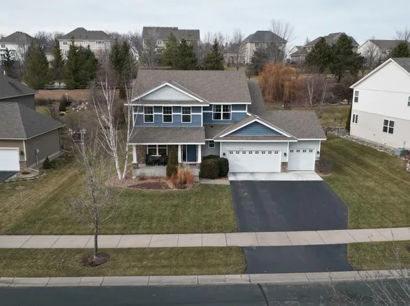 2450 Heron Ln, Victoria, MN 55386