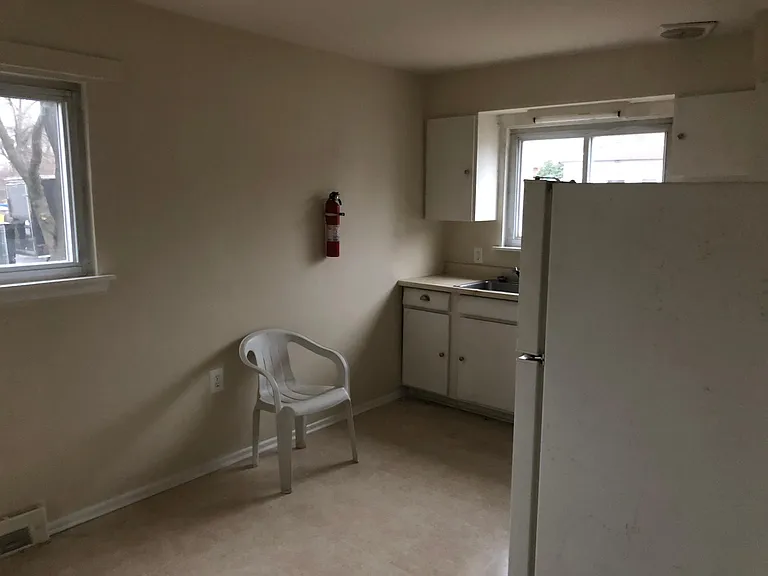 528 Kuethe Rd NE #A — Photo 5