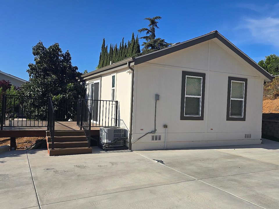 1st image of 1058 Vista Sierra Dr Unit B