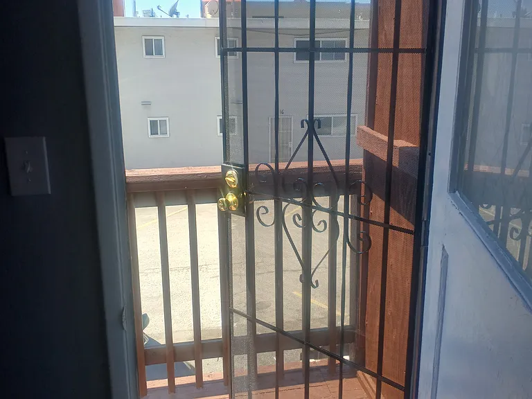 2506 Grove Way #16 — Photo 15