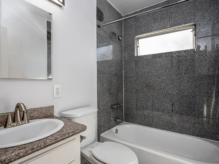 11916 Eucalyptus Ave — Photo 9