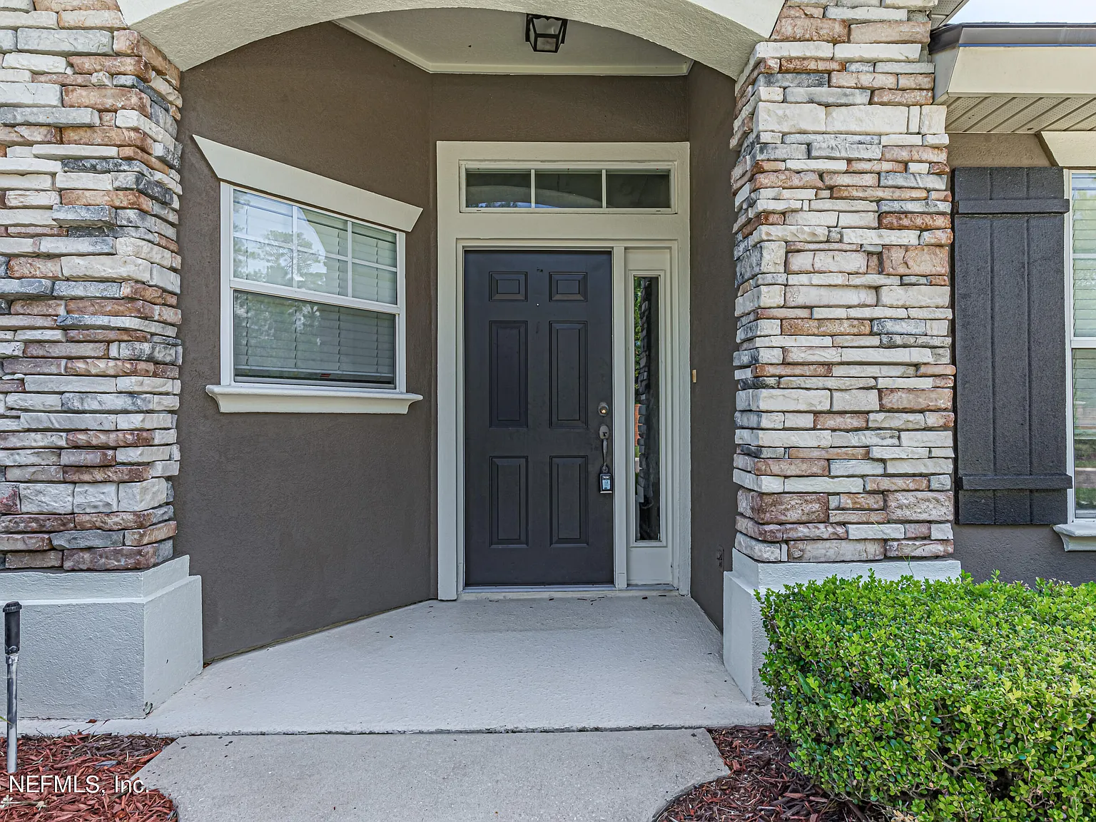 2 bed, 2.0 bath, 1385 sqft, $2,000 — Photo 4