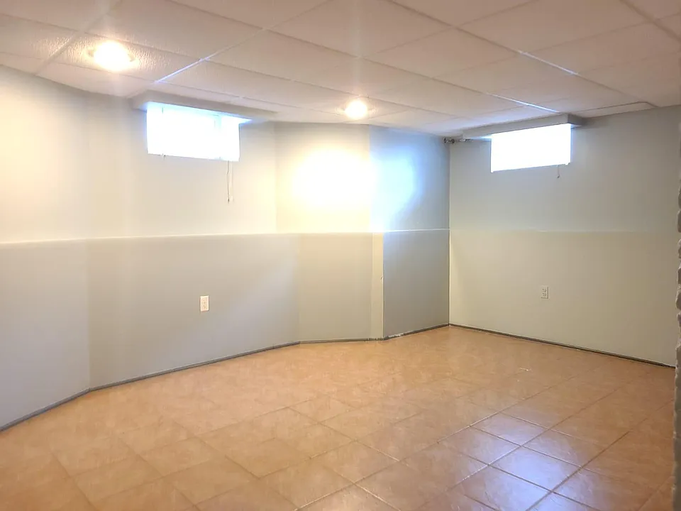 454 Conover Ter #BASEMENT