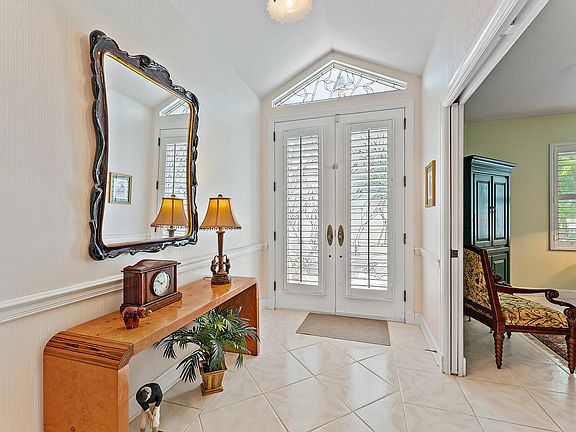 5th image of 2328 SW Longwood Drive