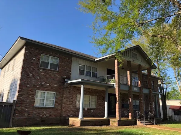 208 E Center St, 208 E Center St APT 2, Canton, MS 39046