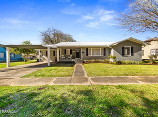 204 S Guegnon St, Abbeville, LA 70510