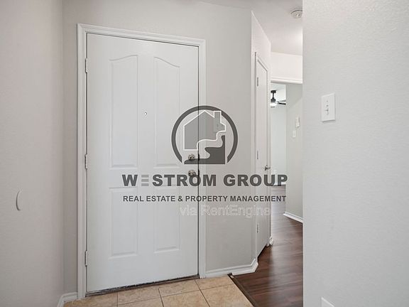 5th image of 3053 Hopewell Ln